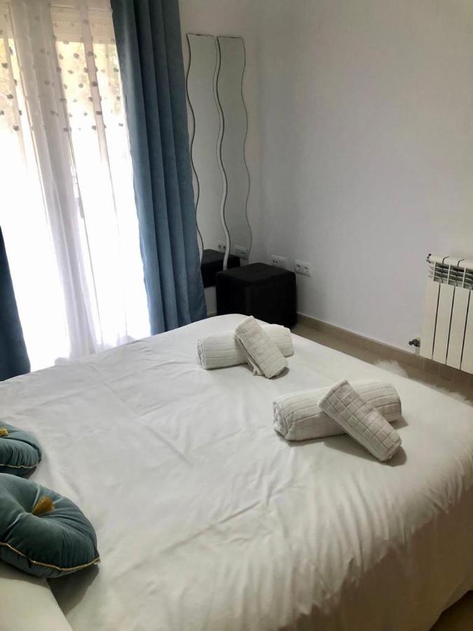 Villa Life . Precioso Bajo Frente Piscina 수끼나 외부 사진