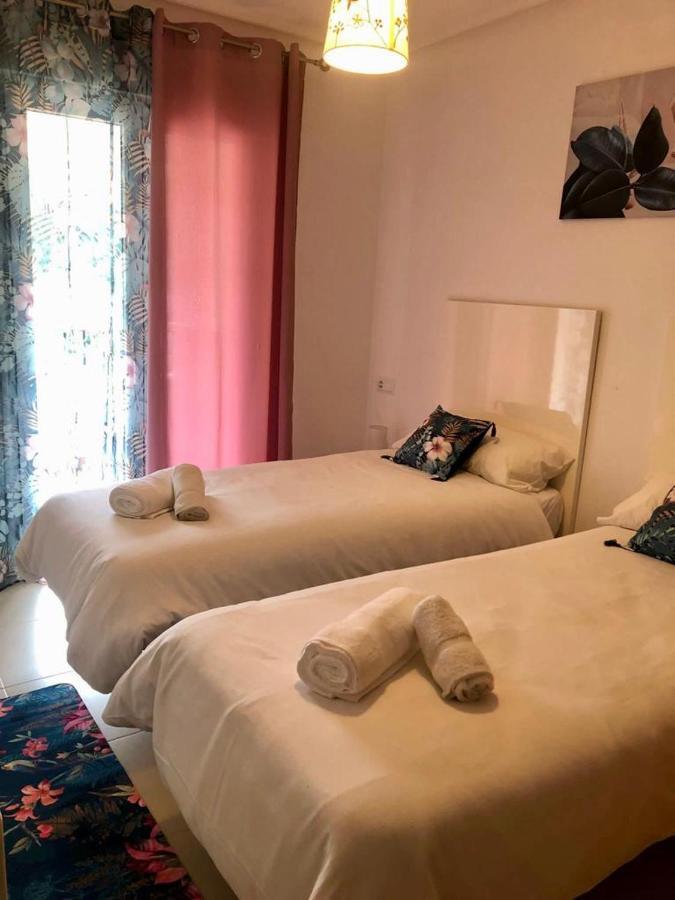 Villa Life . Precioso Bajo Frente Piscina 수끼나 외부 사진