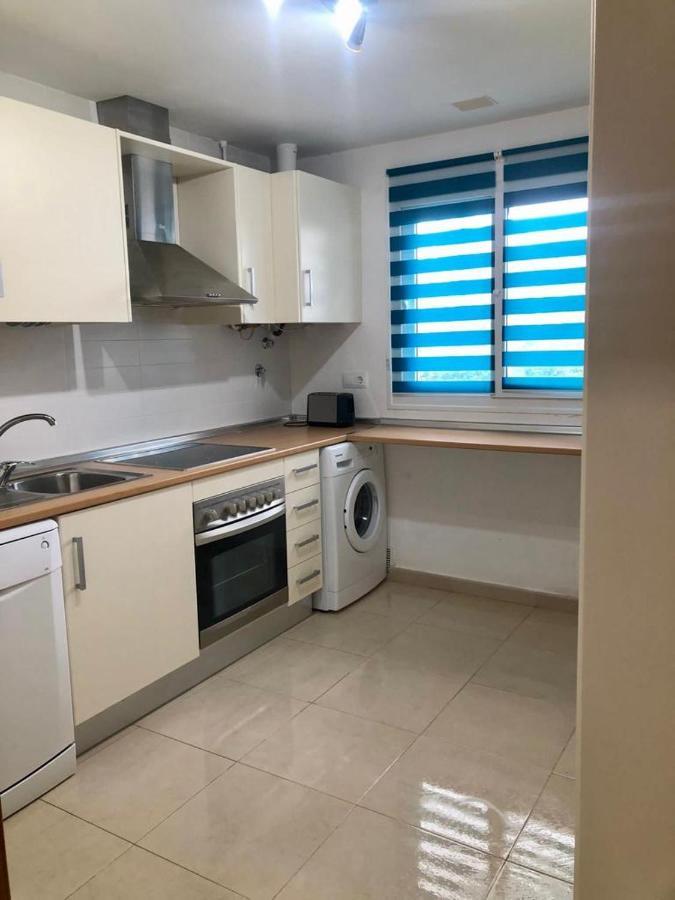 Villa Life . Precioso Bajo Frente Piscina 수끼나 외부 사진